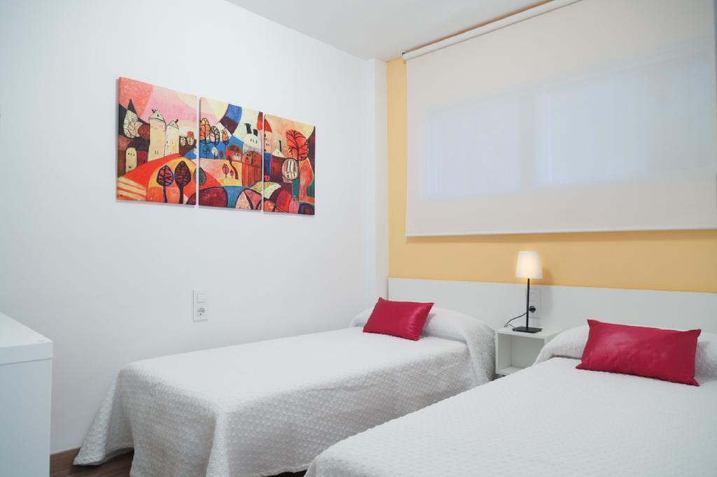 Uhc Sorolla Apartments Salou Buitenkant foto